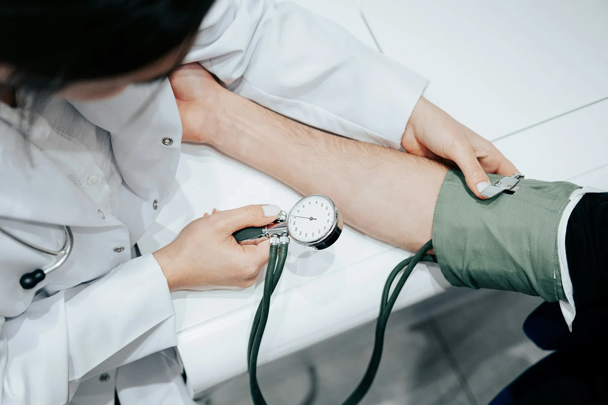 Chat médico y consulta por videollamada